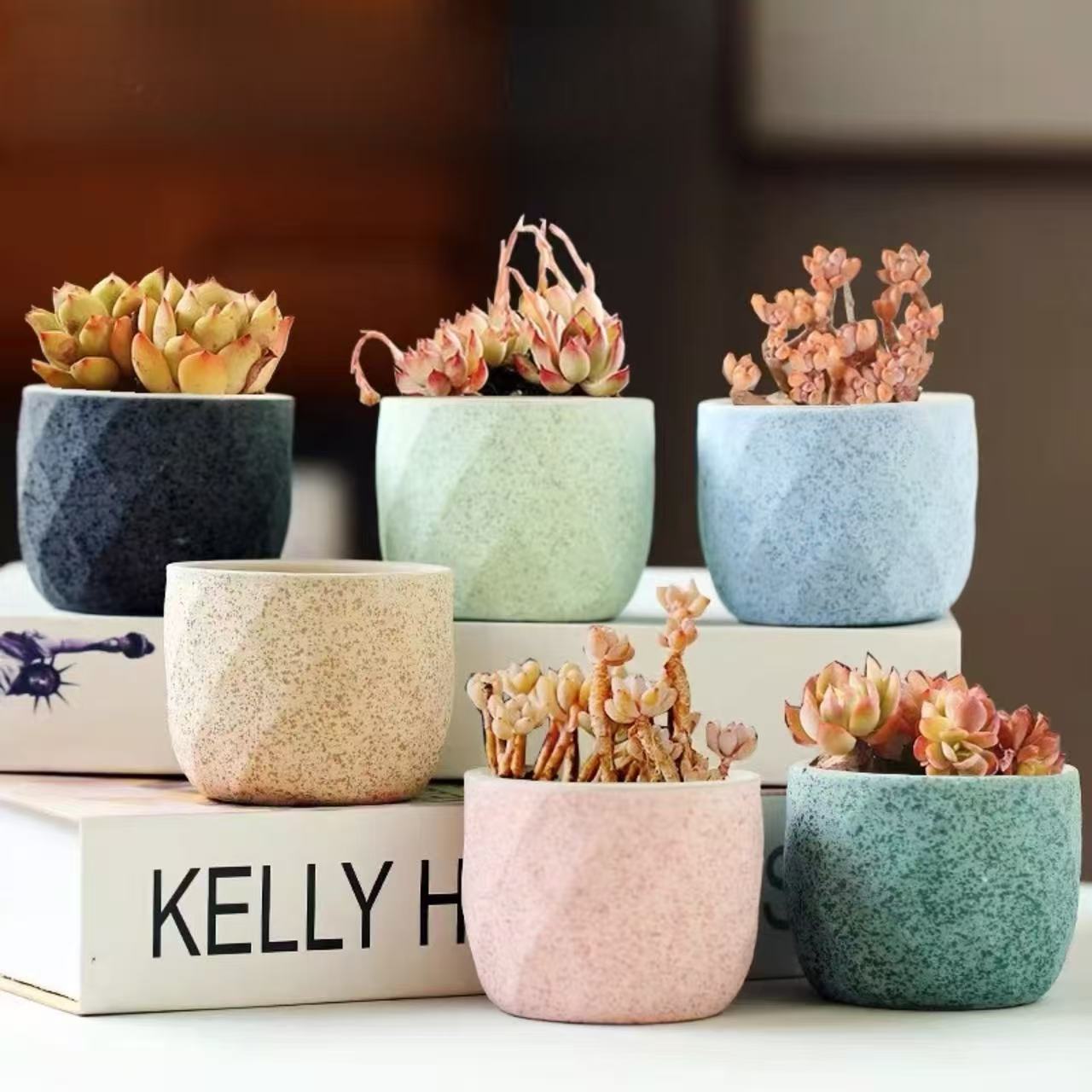 There are 13 pictures in total.For your reference.